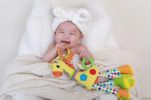 鄢陵一般怀孕多久会呕吐